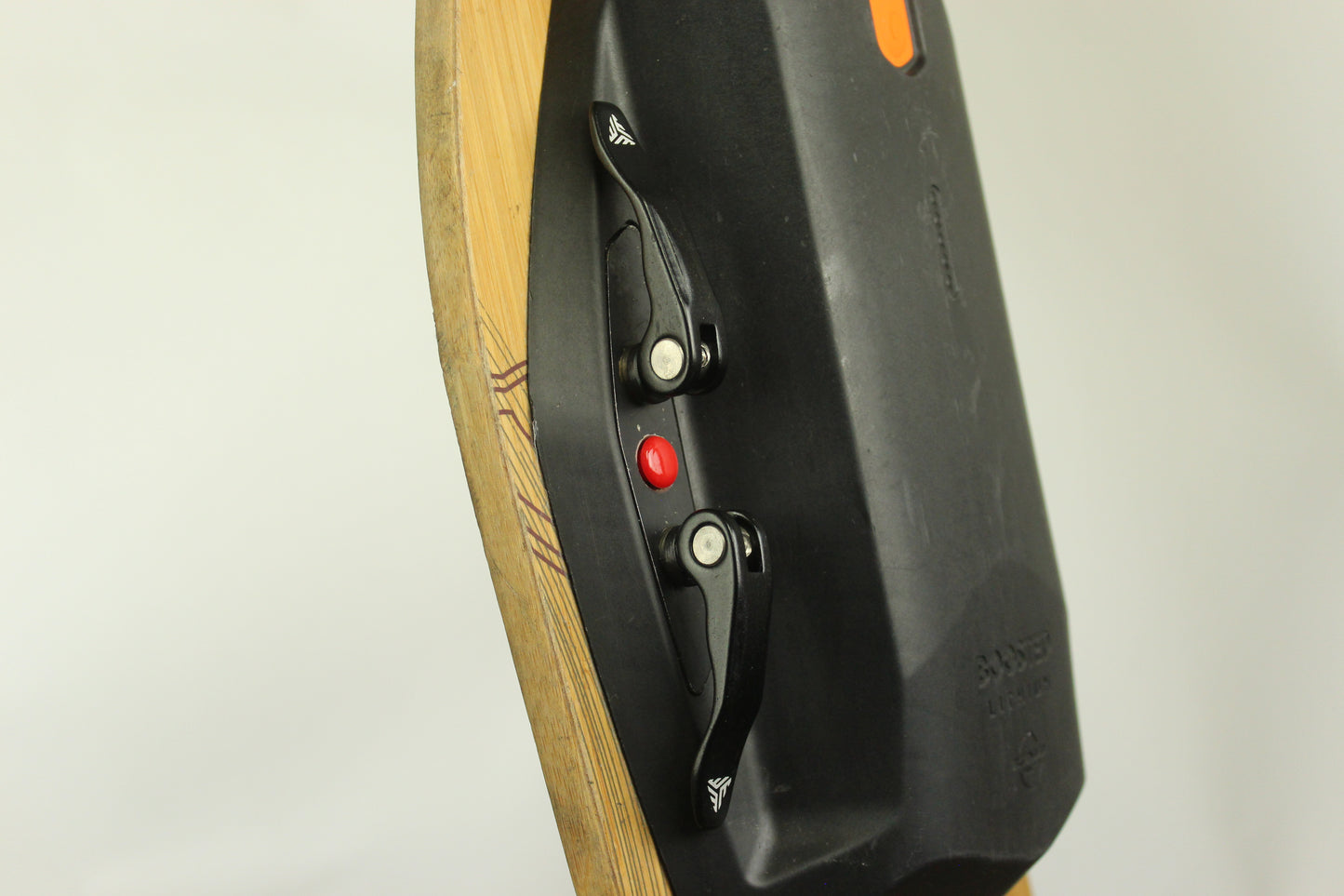 quick disconnect battery swap for skateboards